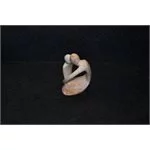 Aringo lovers scultura lavorata interamente a mano da artisti kenioty. in pietra steatite o saponaria.