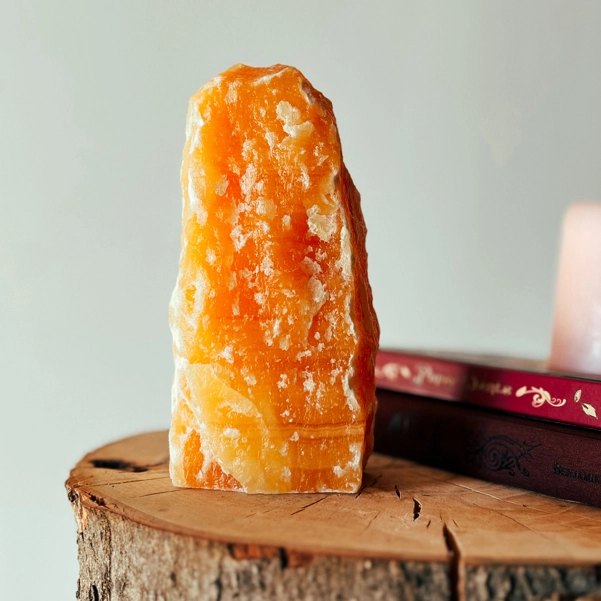 lampada in calcite arancio