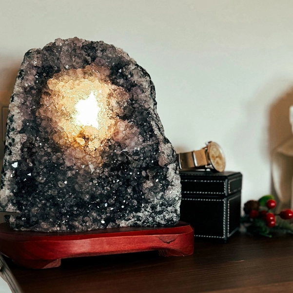 lampada in ametista