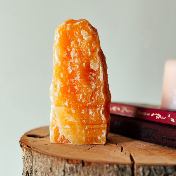 lampada in calcite arancio