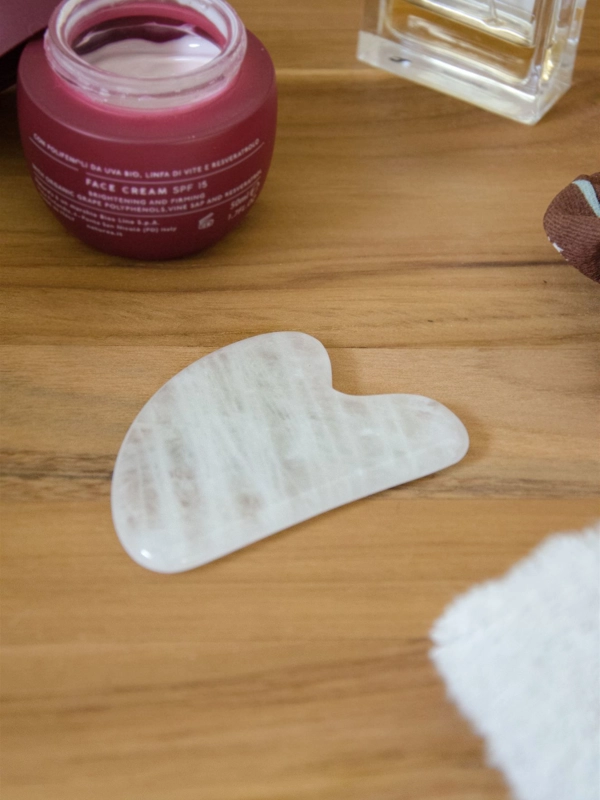 gua sha quarzo ialino