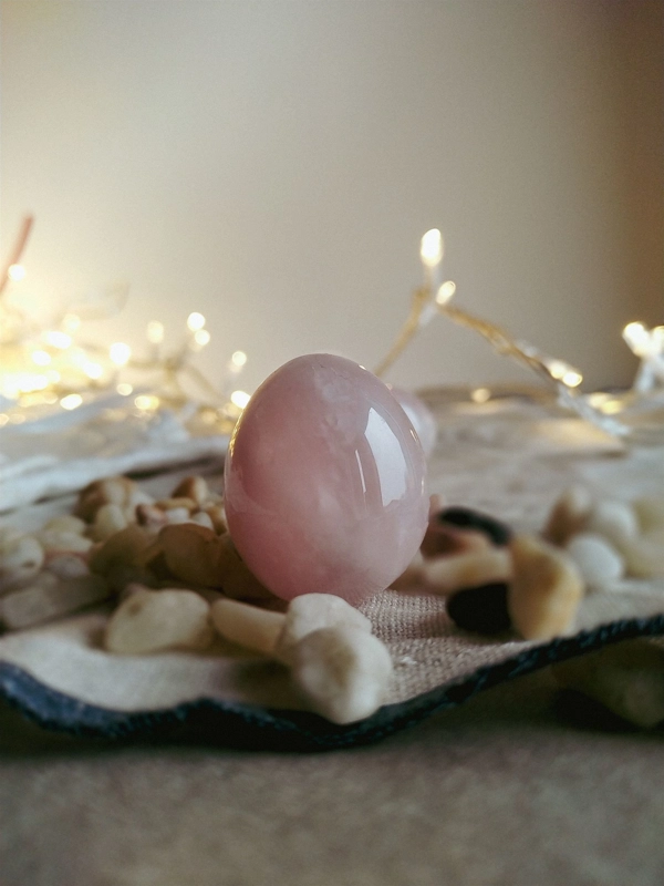 Yoni Egg in Quarzo Rosa