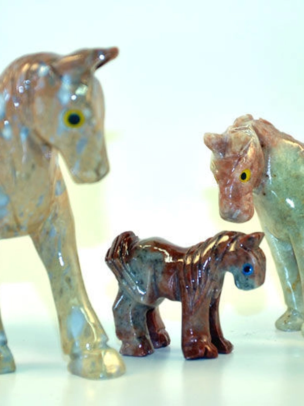 Cavallo pietra cm. 3