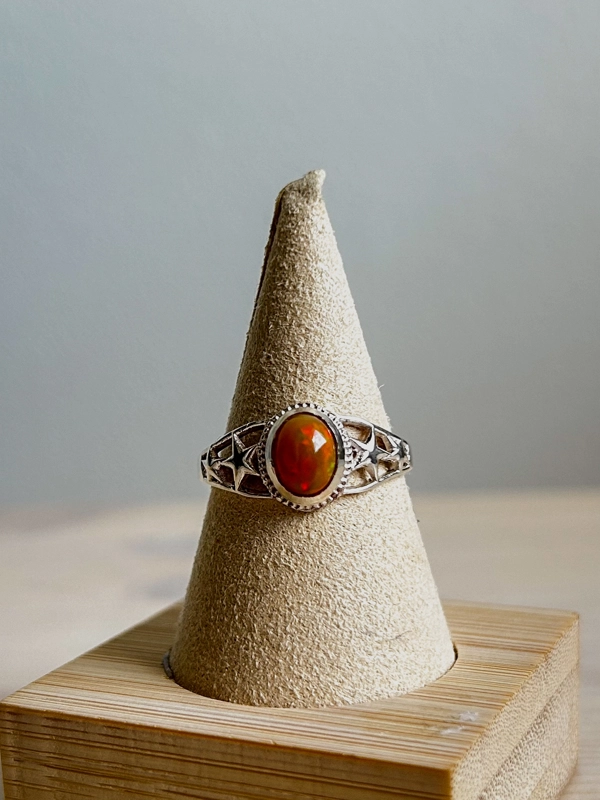 Anello Opale