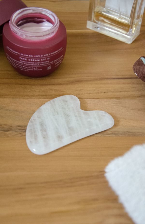 gua sha quarzo ialino