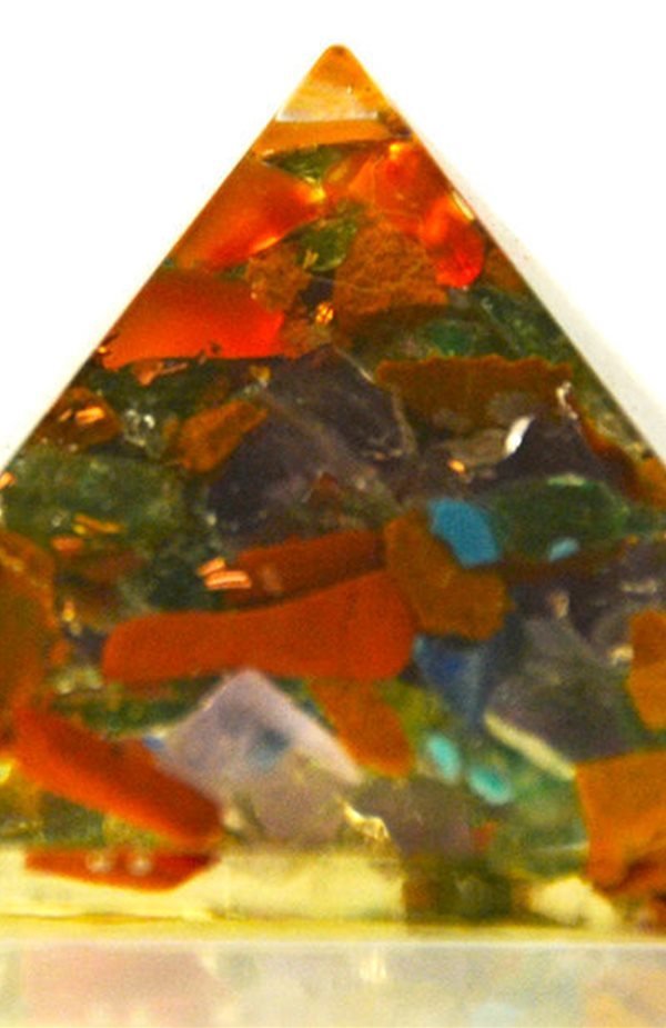 Piramide orgonite multicolor
