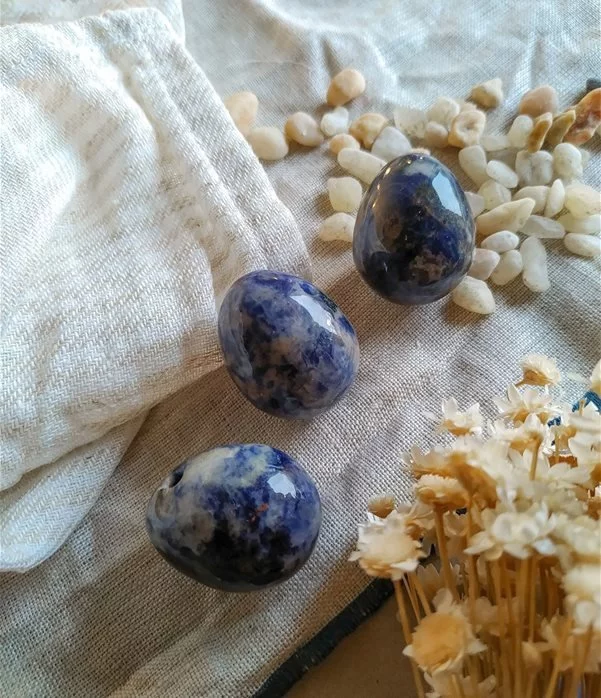 Yoni Egg in Sodalite