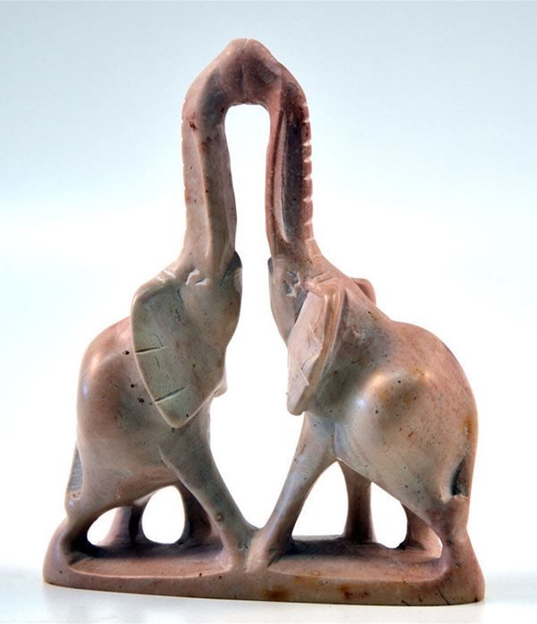 Bacio elefanti in pietra saponaria (steatite)