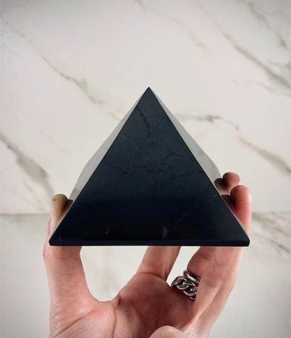 piramide 8 cm