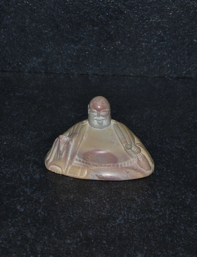 Scultura buddha in pietra steatite proveniente dal kenya
