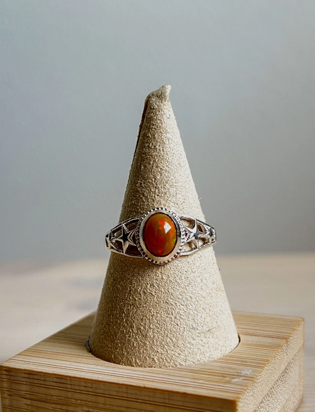Anello Opale