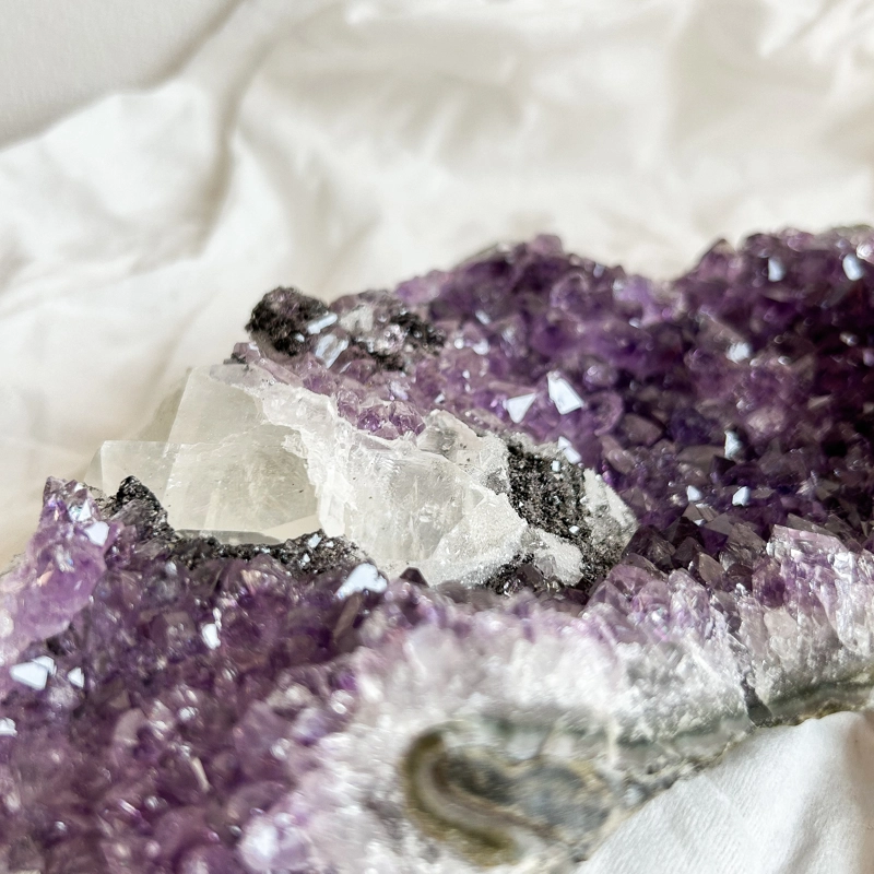 Ametista con Calcite dal brasile - B