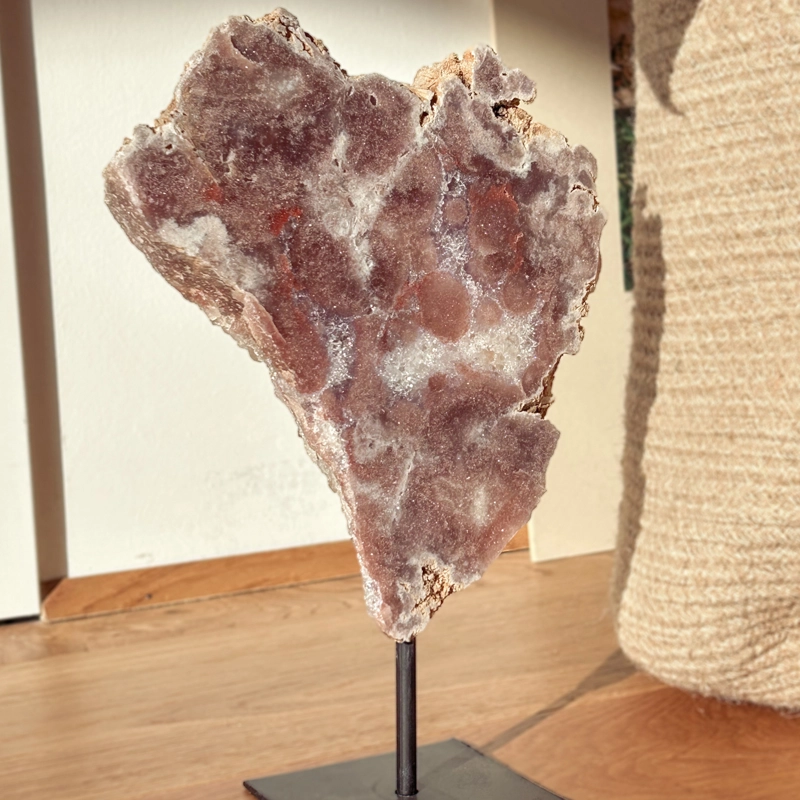 ametista rosa su base