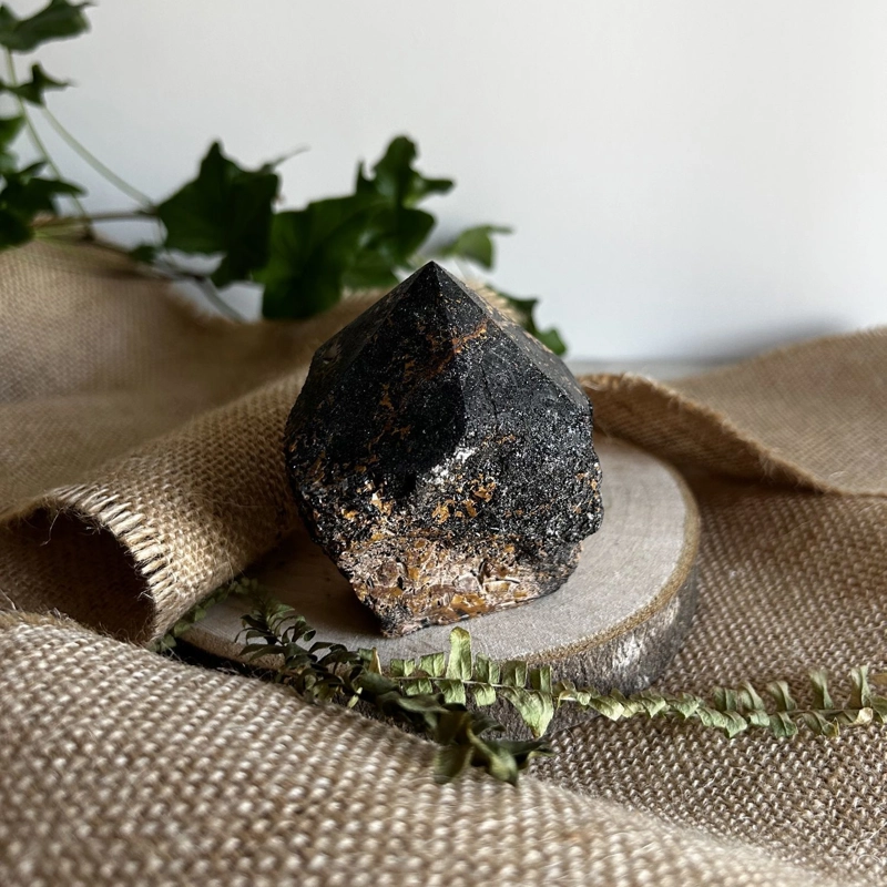 punta in Tormalina nera