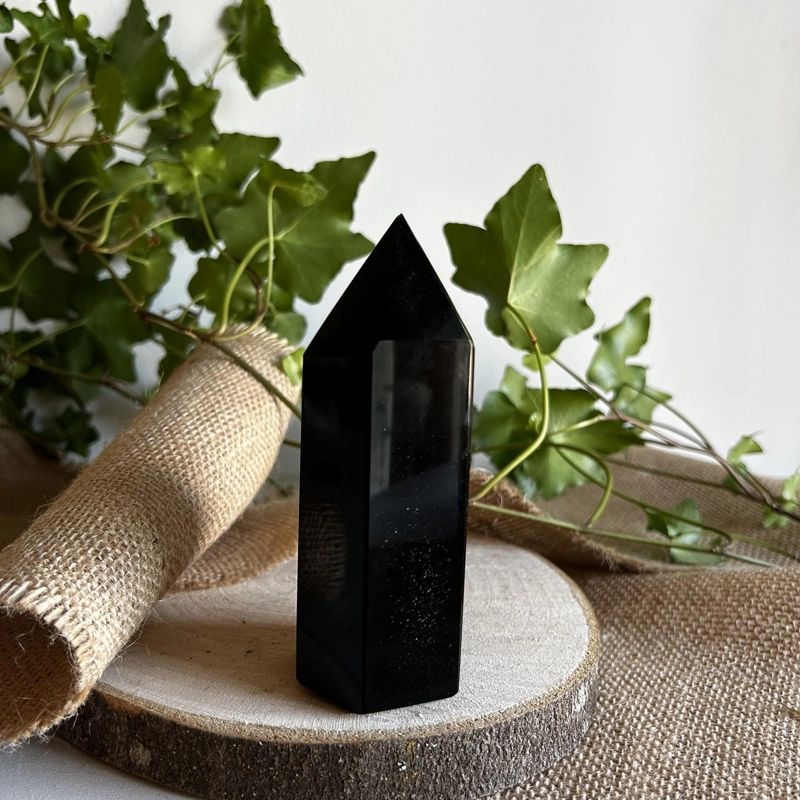 punta in Ossidiana nera