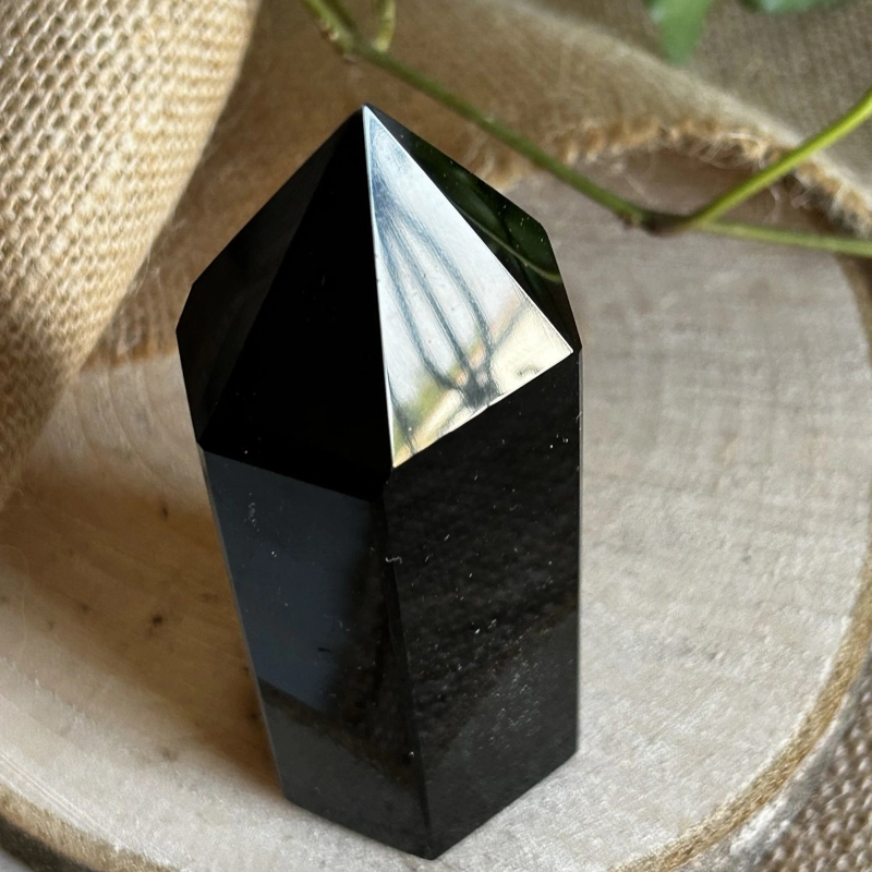 punta in Ossidiana nera