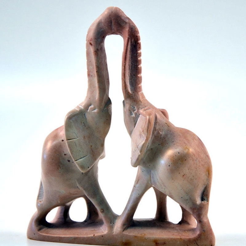 Bacio elefanti in pietra saponaria (steatite)