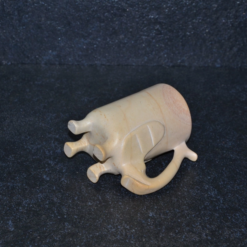 Porta penne elefante