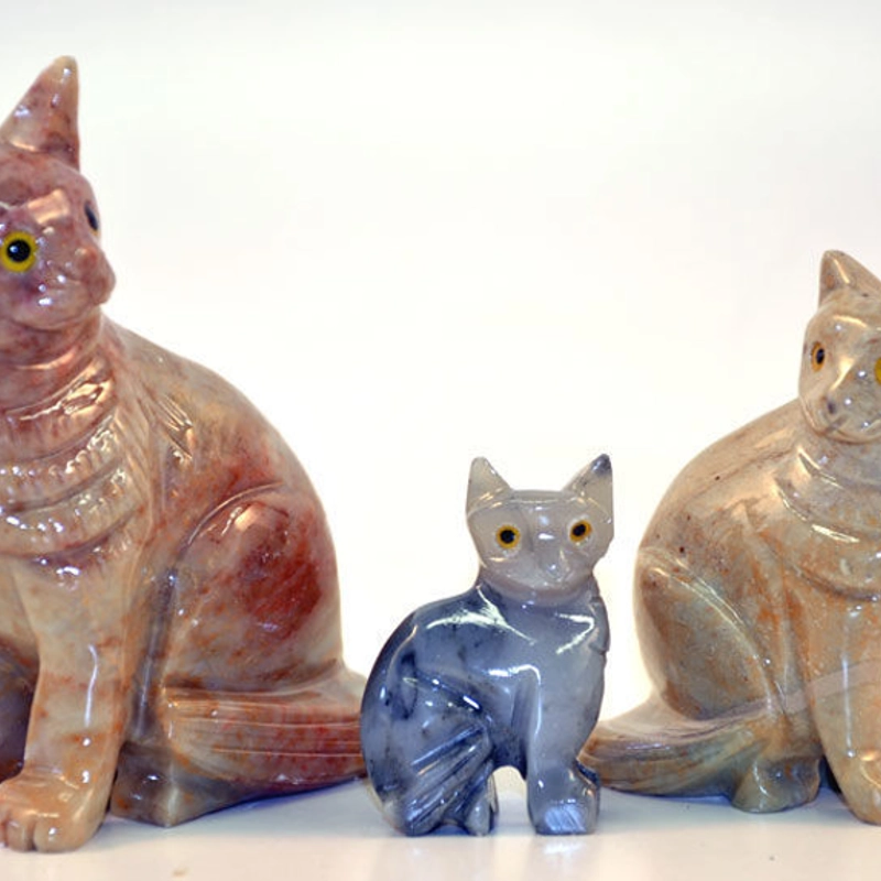 Gatto seduto pietra cm.3