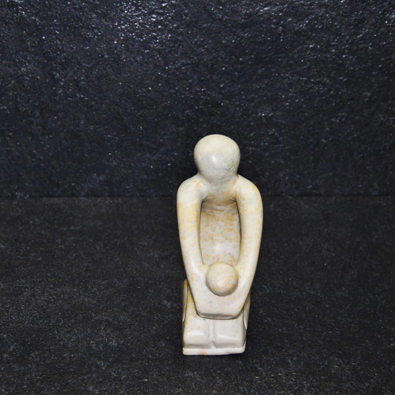 Maternita' in ginocchio