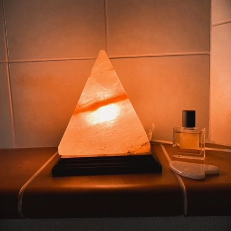 lampada di sale - piramide