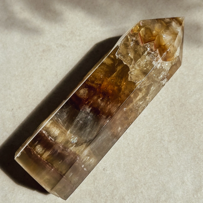 obelisco di Fluorite Arcobaleno