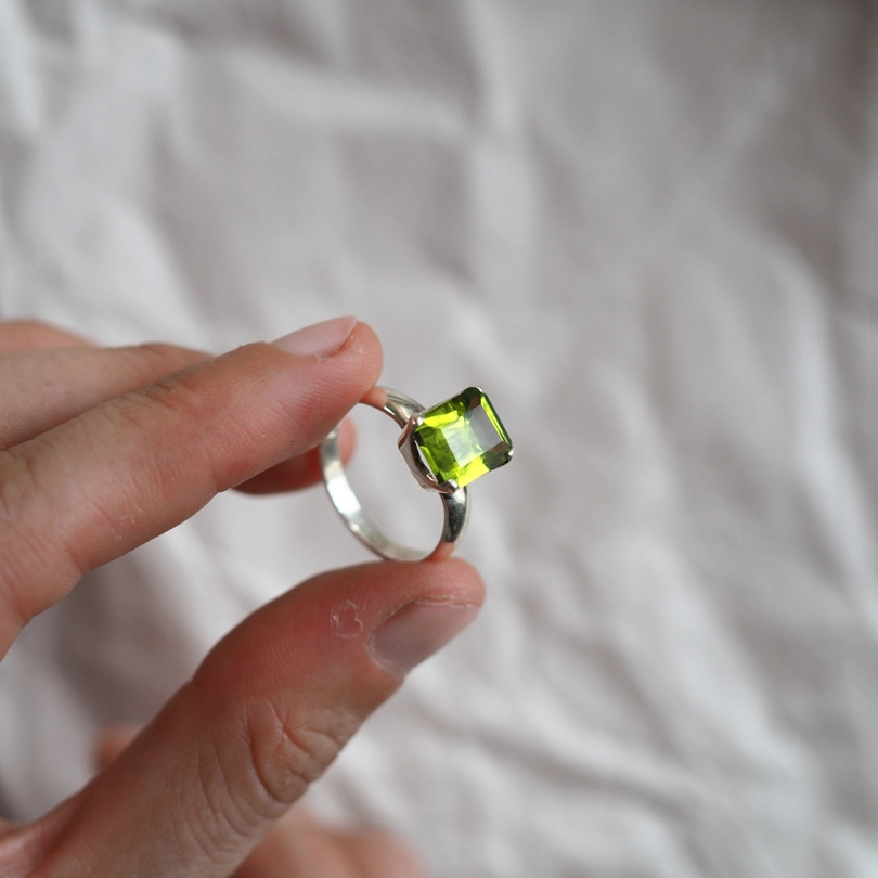anello Peridoto