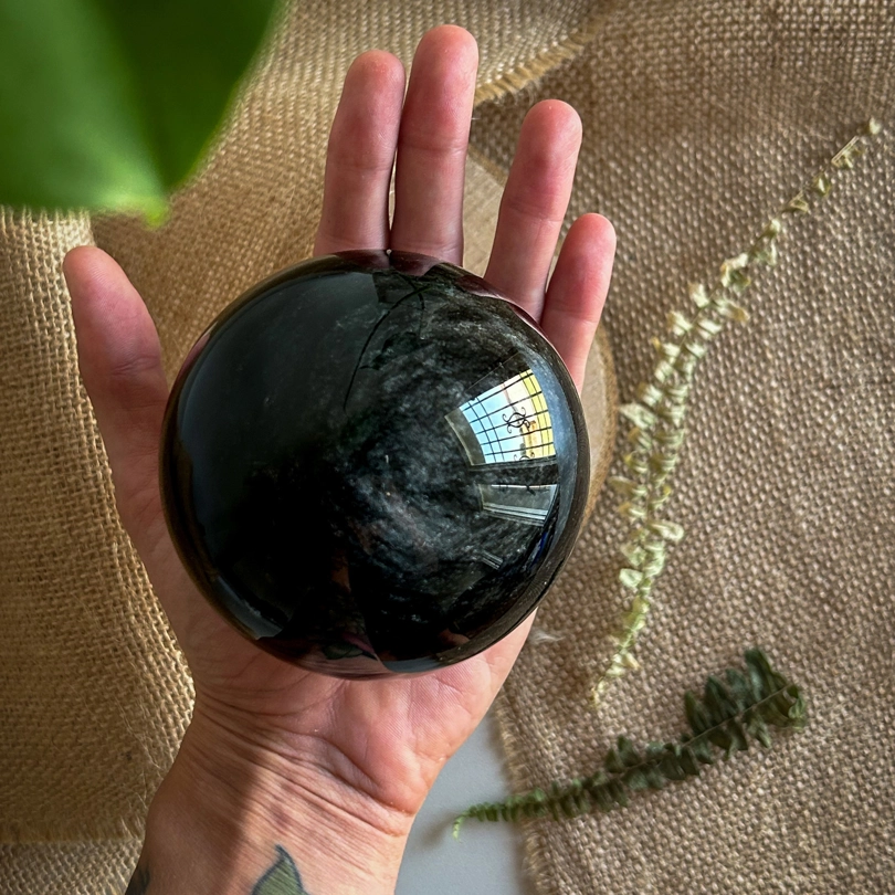 sfera in Ossidiana nera